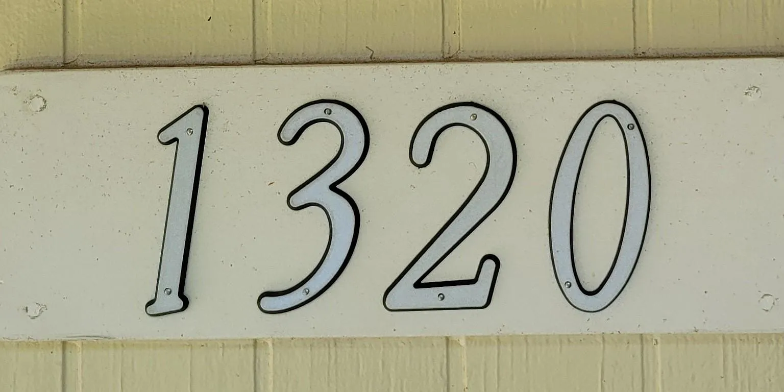 1320 Crooked Creek Dr — Photo 3