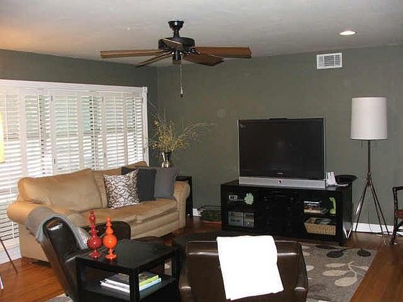 2nd image of 9074 Longmont Dr
