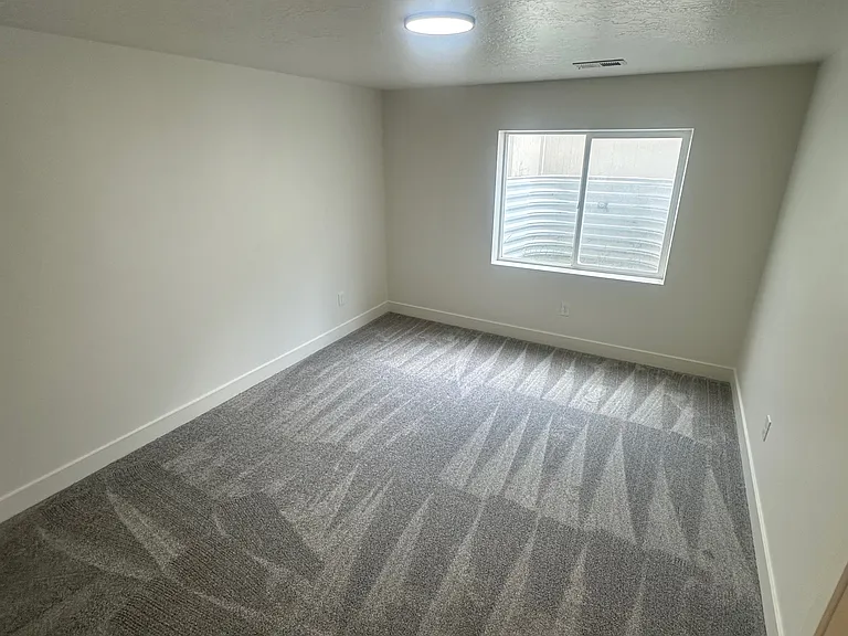 4433 W Mankato St — Photo 12