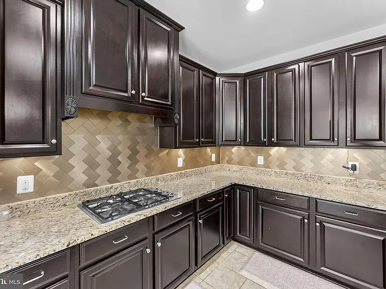 21268 Park Grove Ter — Photo 31