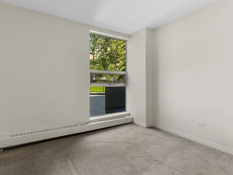 9820 104th St NW — Photo 31