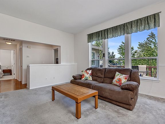 3rd image of 2701 Z St SE