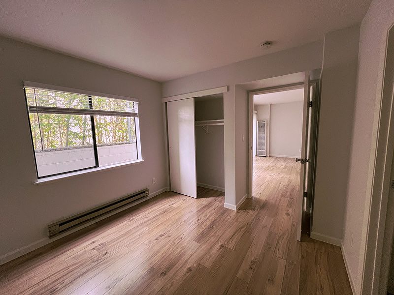 2nd image of 301 Jayne Ave APT 1