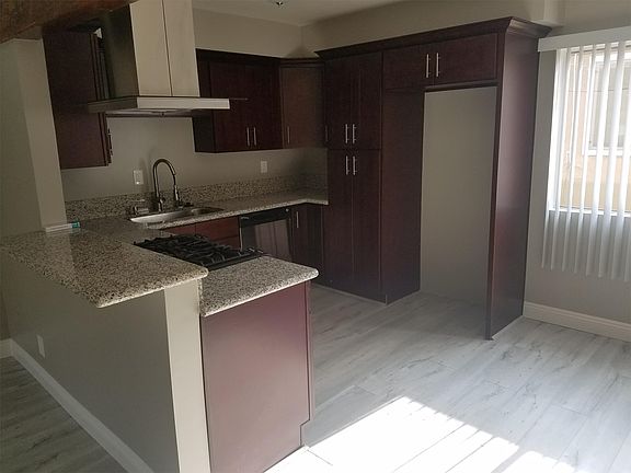 Newly remodeled kitchen.