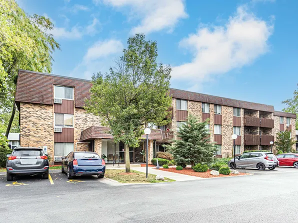 940 E Old Willow Rd APT 203, Prospect Heights, IL 60070