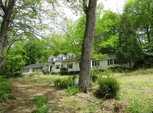 1055 Old Post Rd, Bedford, NY 10506