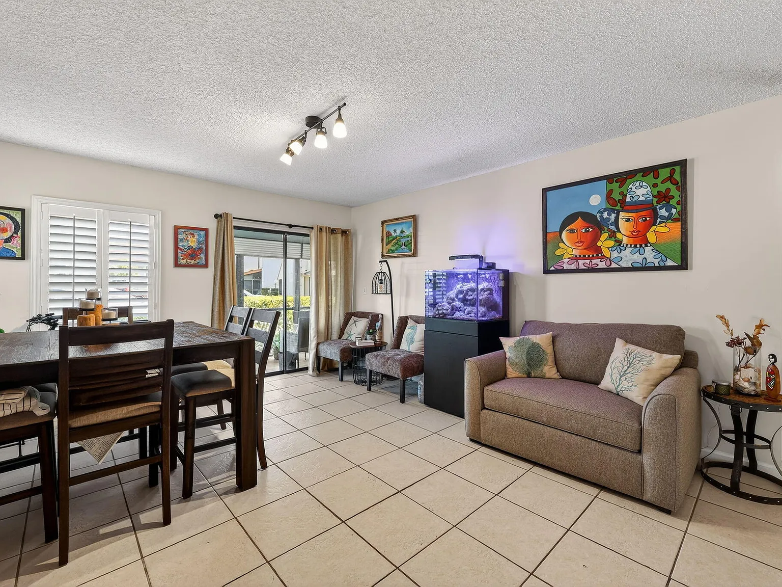 2 bed, 2.0 bath, 1164 sqft, $3,500 — Photo 4