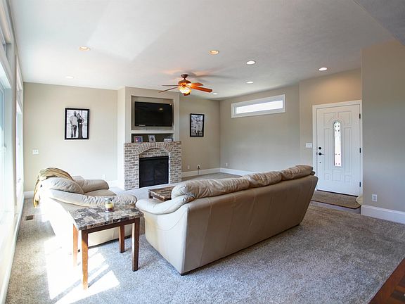 5th image of 5246 Highland Dr