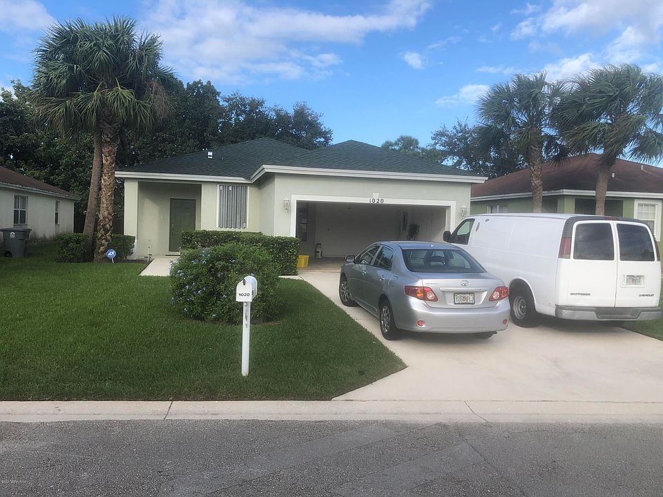 1st image of 1020 Park Hill Dr