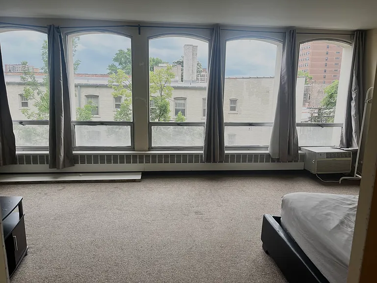 1400 E 55th Pl #412S — Photo 2