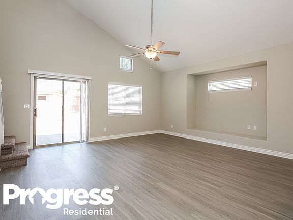 4th image of 1004 Gary Carmena Ave