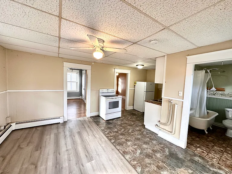 11 Holman Ave #2F — Photo 9