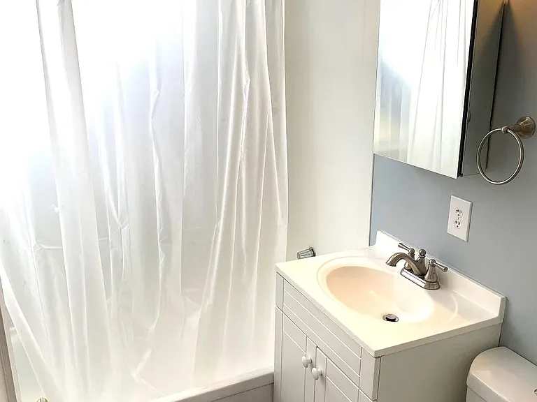 106 Margaret St #A — Photo 10