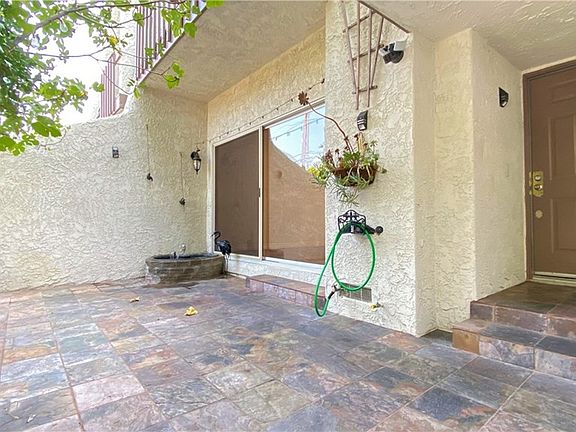 3rd image of 18348 Collins St Unit B