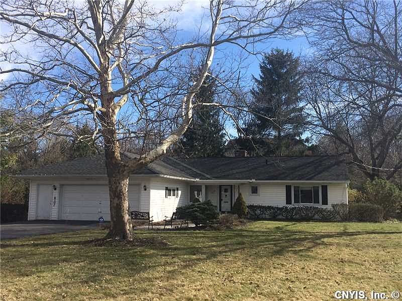 1st image of 19 Bradford Dr