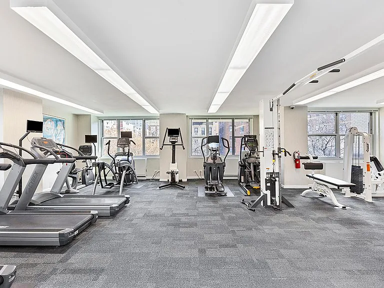 1675 York Ave #23L — Photo 3