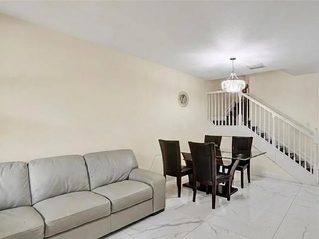 8768 NW 98th Ave — Photo 16