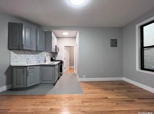 25-64 33rd St, Astoria, NY 11102