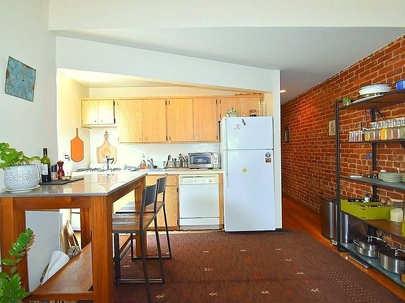 5th image of 309 Columbus Ave #5G