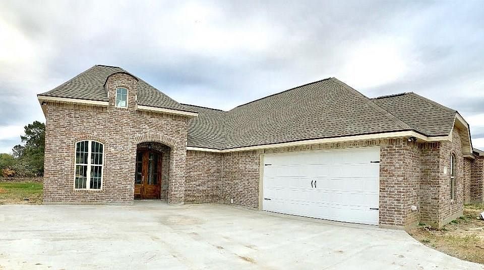 1st image of 631 Lionel Ln