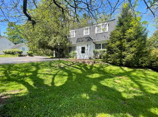 245 Walnut St, Libertyville, IL 60048