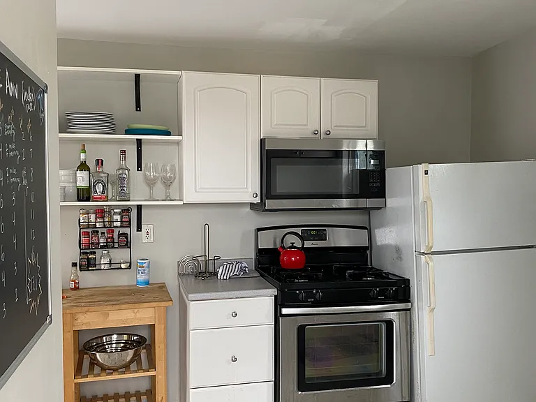 97 Moore St #2 — Photo 7