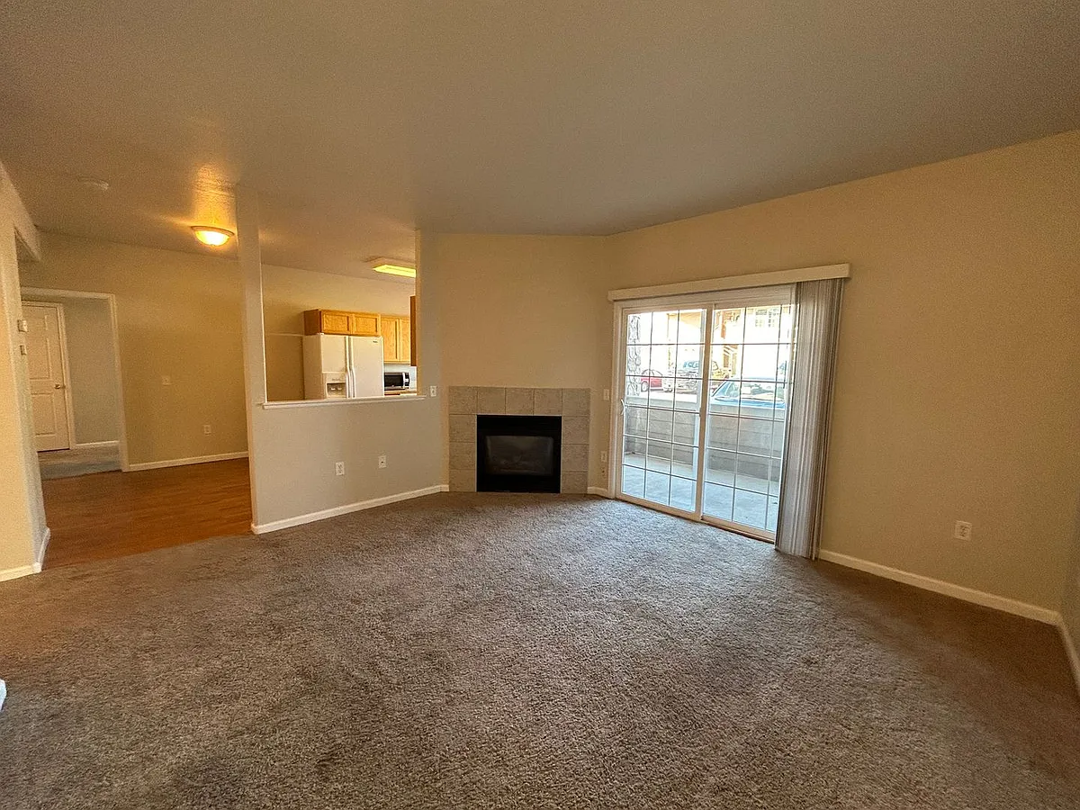 Building Photo - 100 Beacon Way #7A