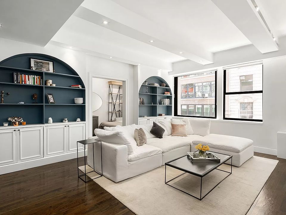 1st image of 15 W 17th St APT 4