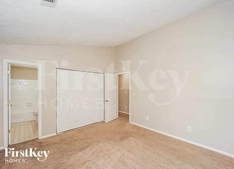 1287 Mill Lake Cir — Photo 9