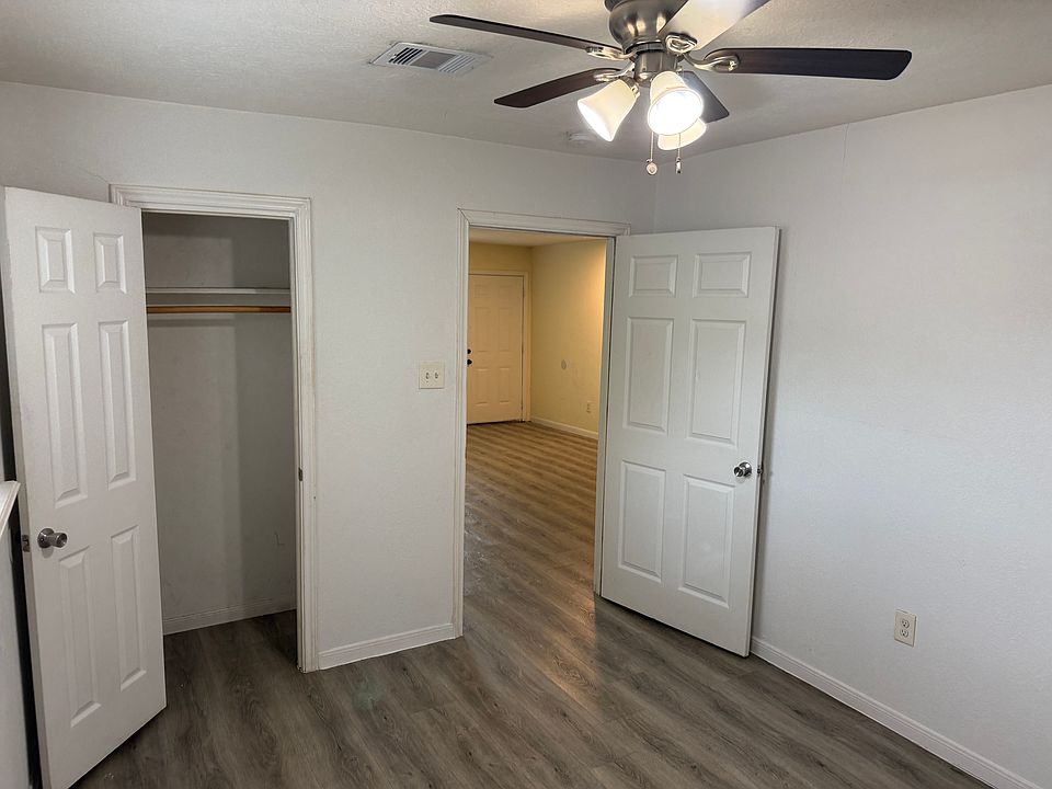 1st image of 9025 Comal St