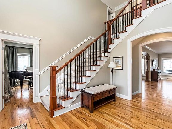 2nd image of 10690 Eckington Dr