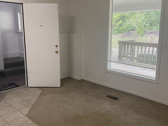 5th image of 941 Indiana St APT 4