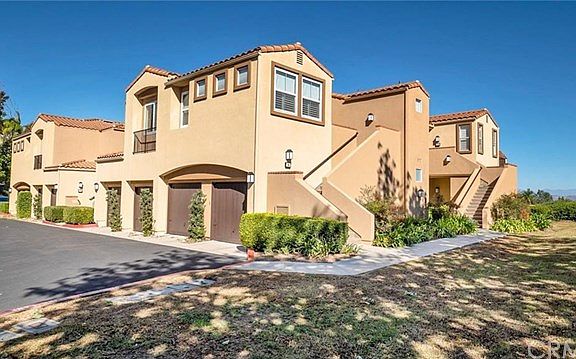 4th image of 40 Verdin Ln