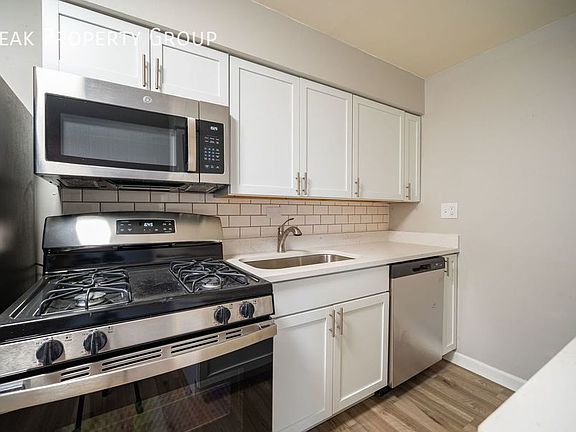 5th image of 35 Euclid Ave APT D