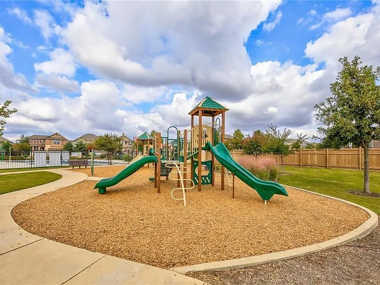 205 Tordesillas Dr — Photo 29