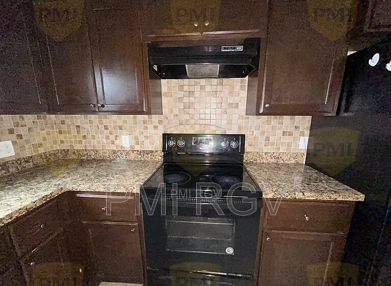 2601 E Garfield Ave #4 — Photo 4