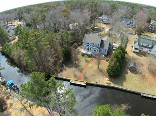 128 Duck Woods Dr, Southern Shores, NC 27949