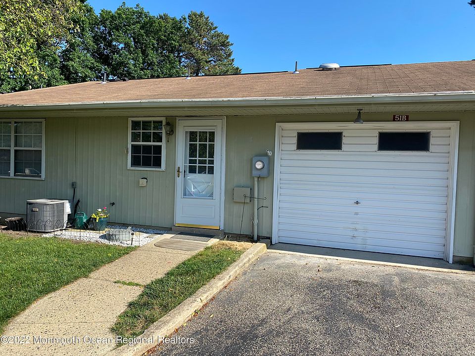 1st image of 51 Edinburgh Lane #b