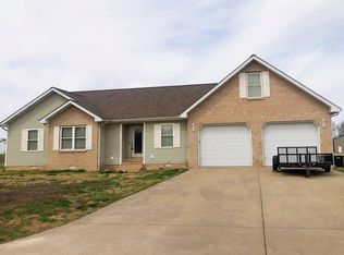12065 Hidden Meadow Ln, Dexter, MO 63841