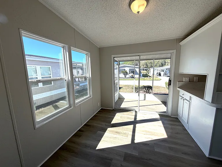 2035 Red Cedar Dr #160 — Photo 5