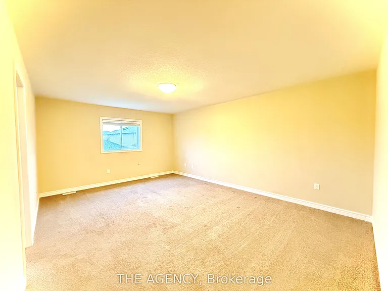 20 Drone Cres — Photo 23
