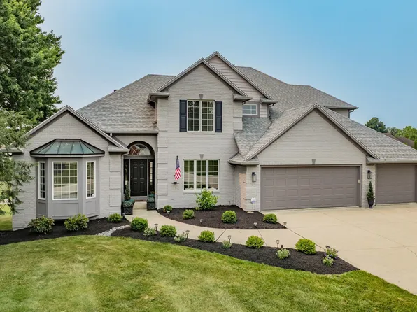 1130 Woodland Xing, Fort Wayne, IN 46825