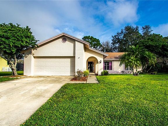 2nd image of 2630 Bridle Dr
