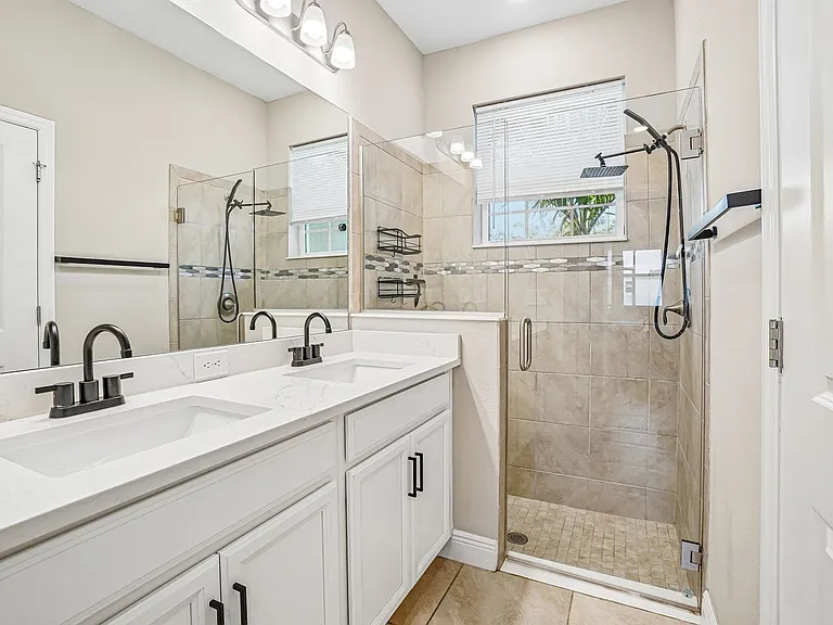 5282 Neil Dr — Photo 21