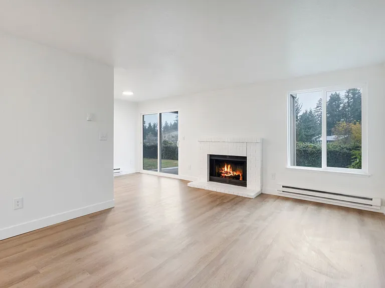 Oak Park Apartments — Photo 7