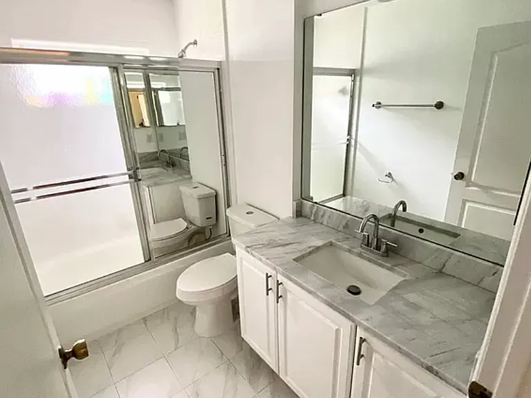 2840 Runyon Cir #A — Photo 10