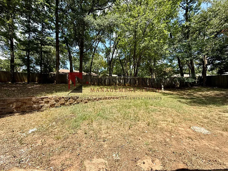 1103 Donna Dr — Photo 21