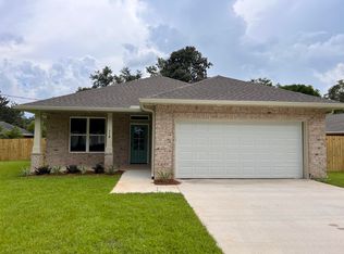 118 McEwen Dr, Niceville, FL 32578