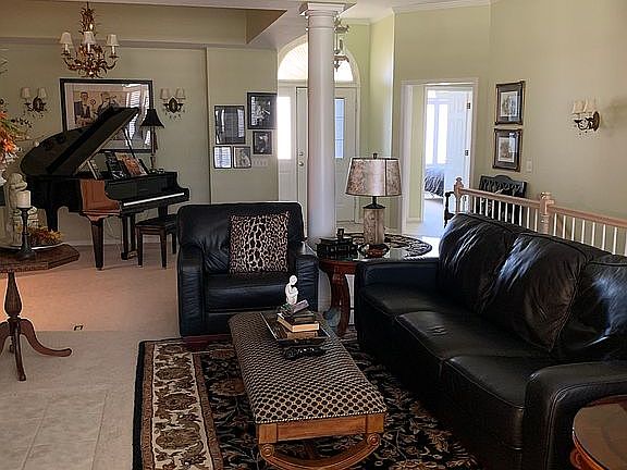 3rd image of 4004 Abersold Ln