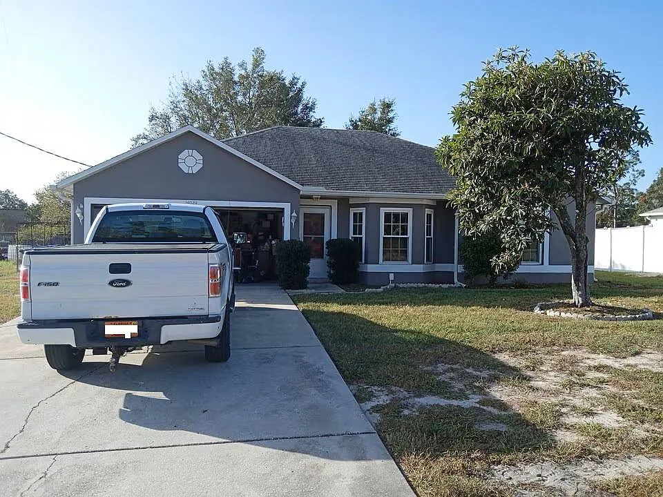 3 bed, 2.0 bath, 1337 sqft, $1,975 — Photo 3